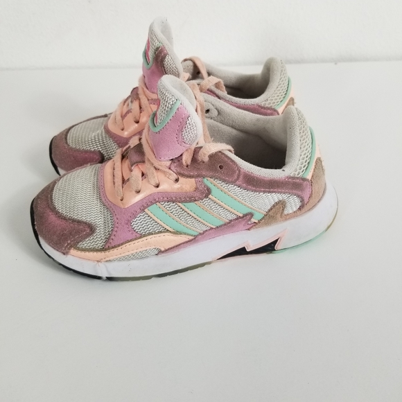 Adidas GIRLS  shoes size 13K - Picture 5 of 7